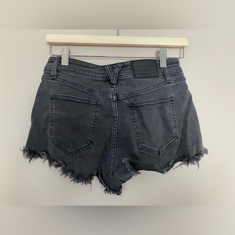 Volcom jean shorts. color black, size 27